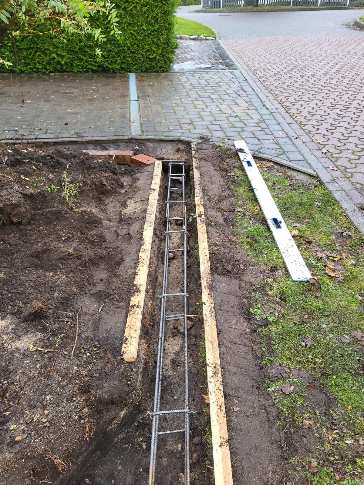 Garten vor der Pflege
